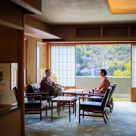 Fukiya Ryokan Yugawara Eksteriør billede
