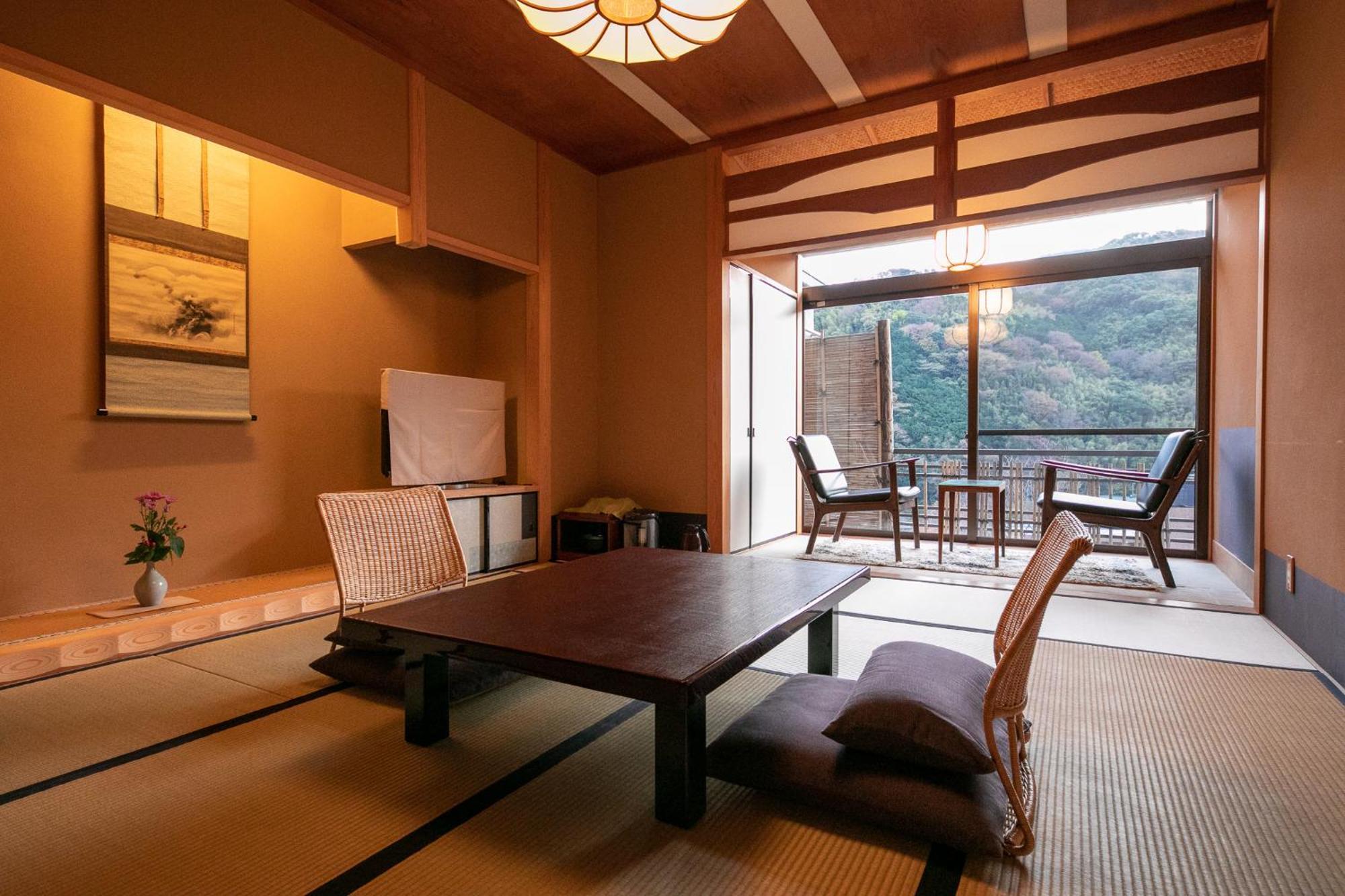 Fukiya Ryokan Yugawara Eksteriør billede